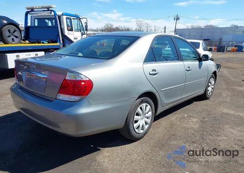 2005 Toyota Camry Le from USA, damaged, VIN 4T1BE32K95U536077